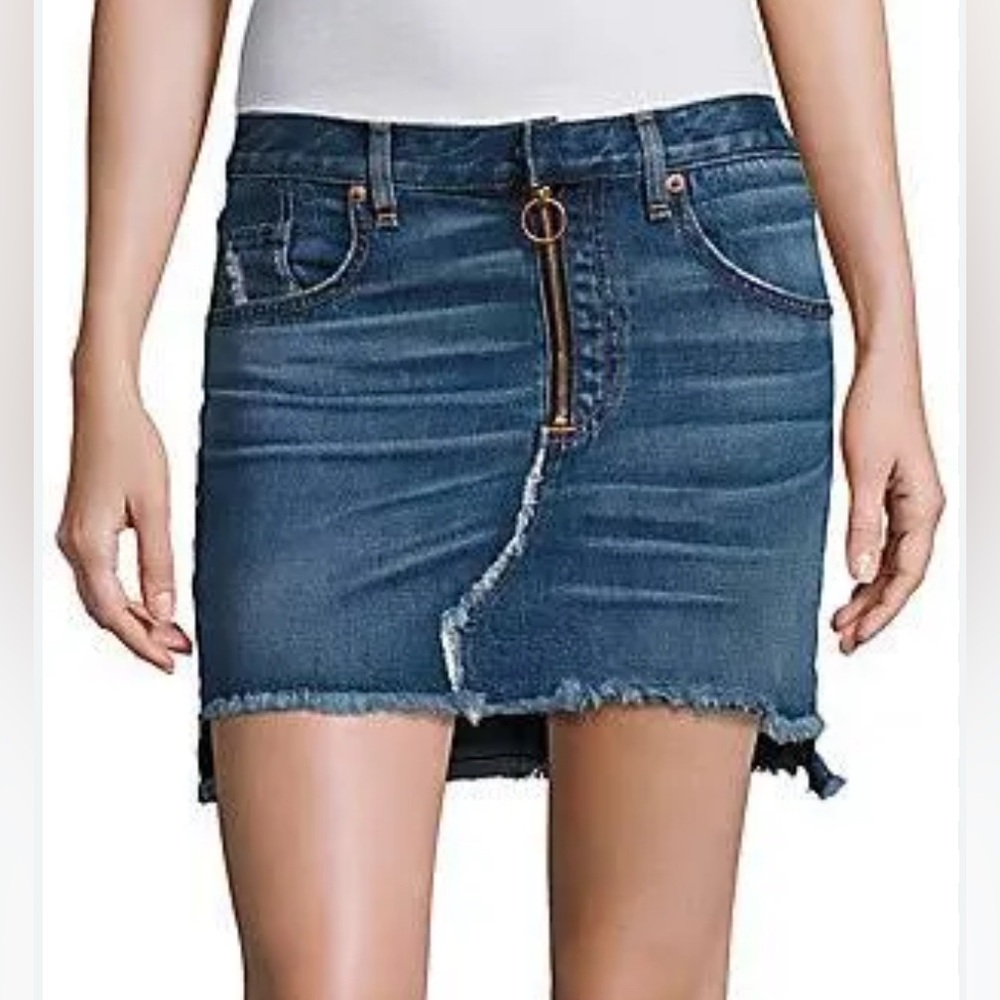 Rag & Bone /JEAN Distressed Denim
Mini Skirt - Size 25, EUC